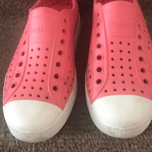 Native shoes - Picture 1 of 5